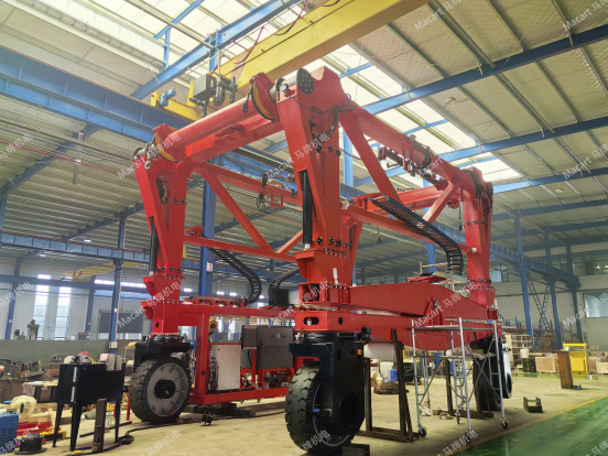 马牌机电：80吨跨运车全解析